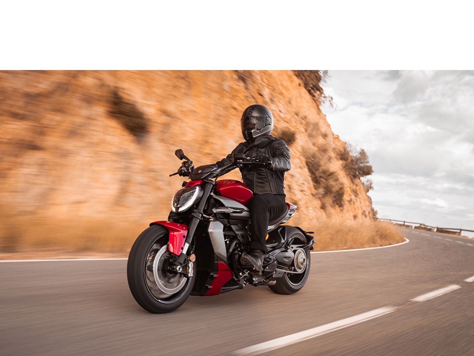 Мотоцикл DUCATI XDiavel V4 (RED) 2026